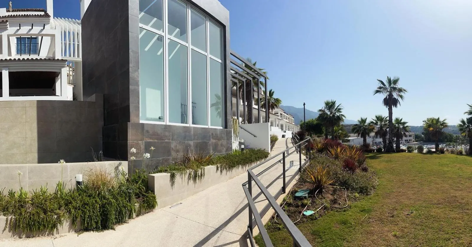 Apartamentos Modernos Cerca De Puerto Banus Marbella